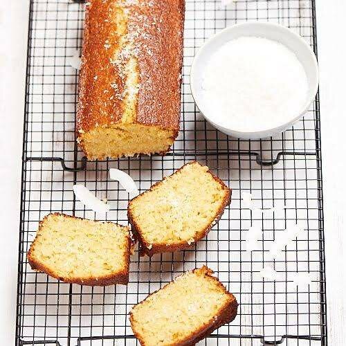 Cake moelleux au coco râpé