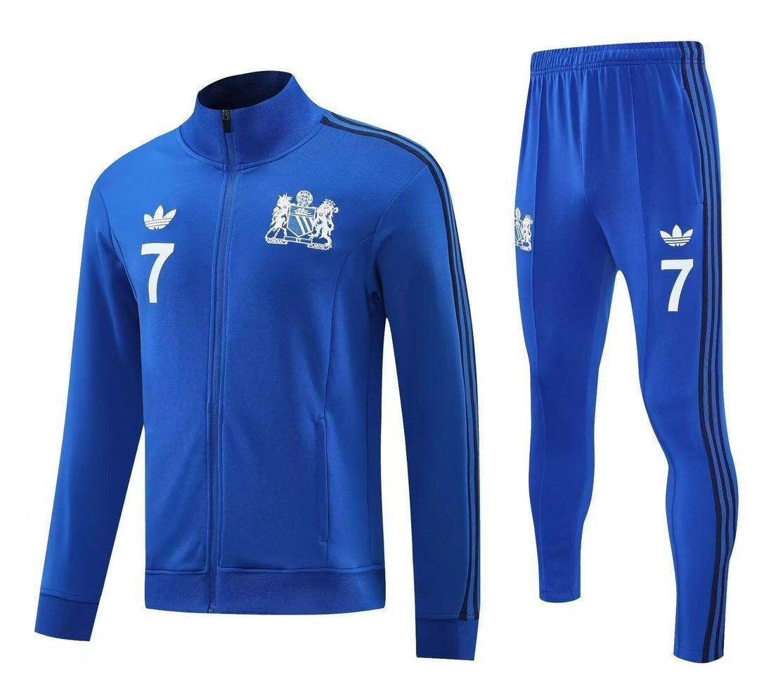 Ensemble de survêtement bleu