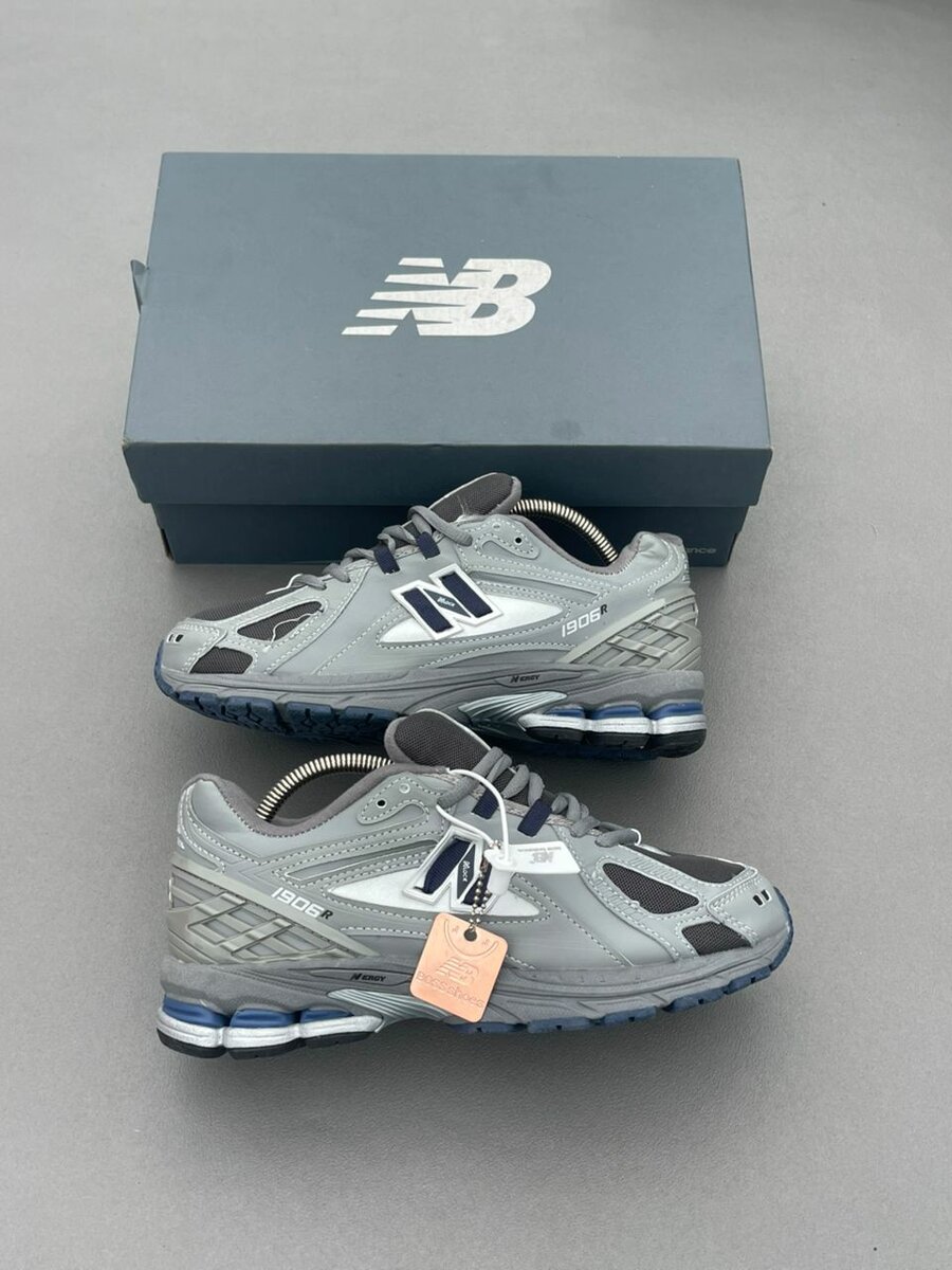 New Balance 1906R