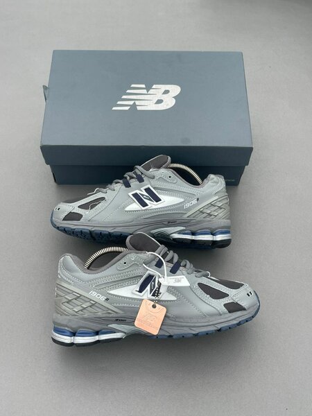 New Balance 1906R