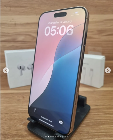 Apple iPhone 16 Pro Max