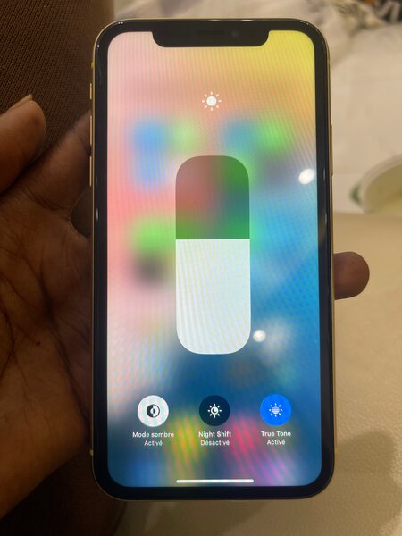 iPhone XR Jaune 64 Go