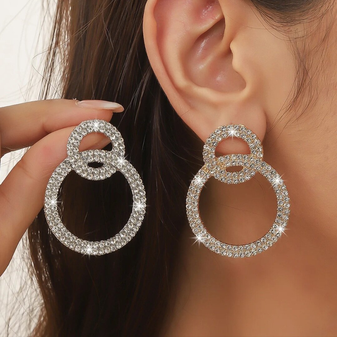 Boucles d'oreilles en strass étincelantes