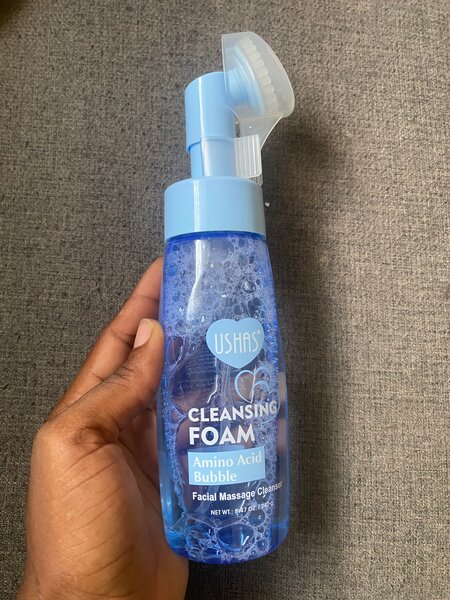 Mousse nettoyante pour le visa