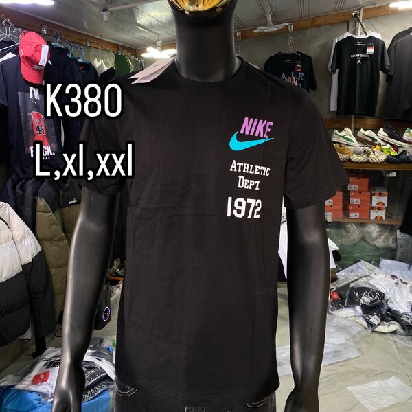 Nike t shirt