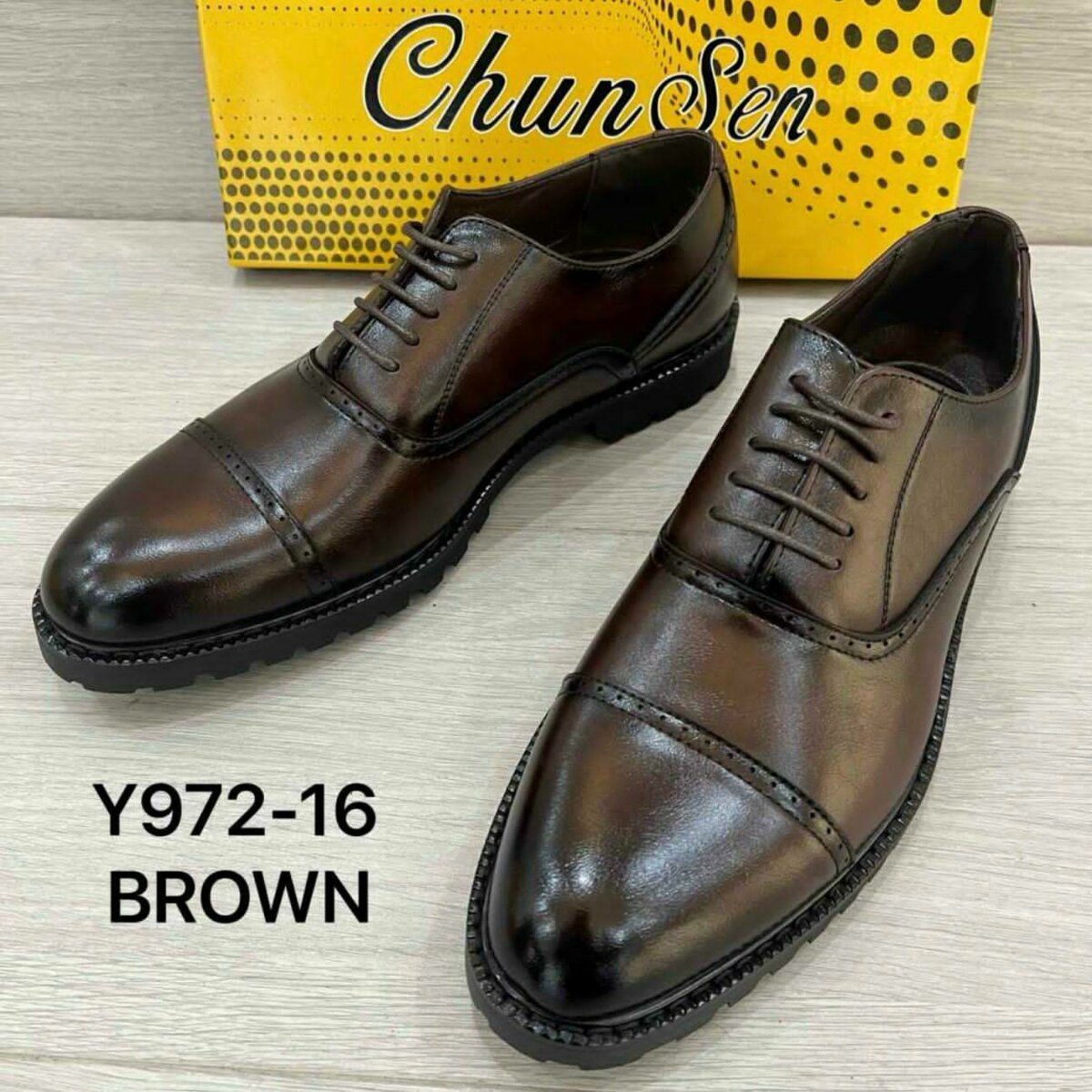 Men's classic leather shoes