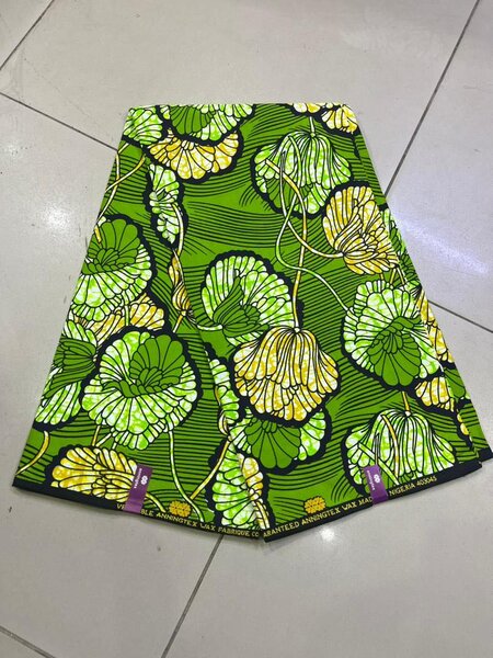 Perfect chitenge plug