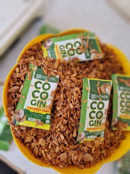 Cocogin coconut and ginger chips