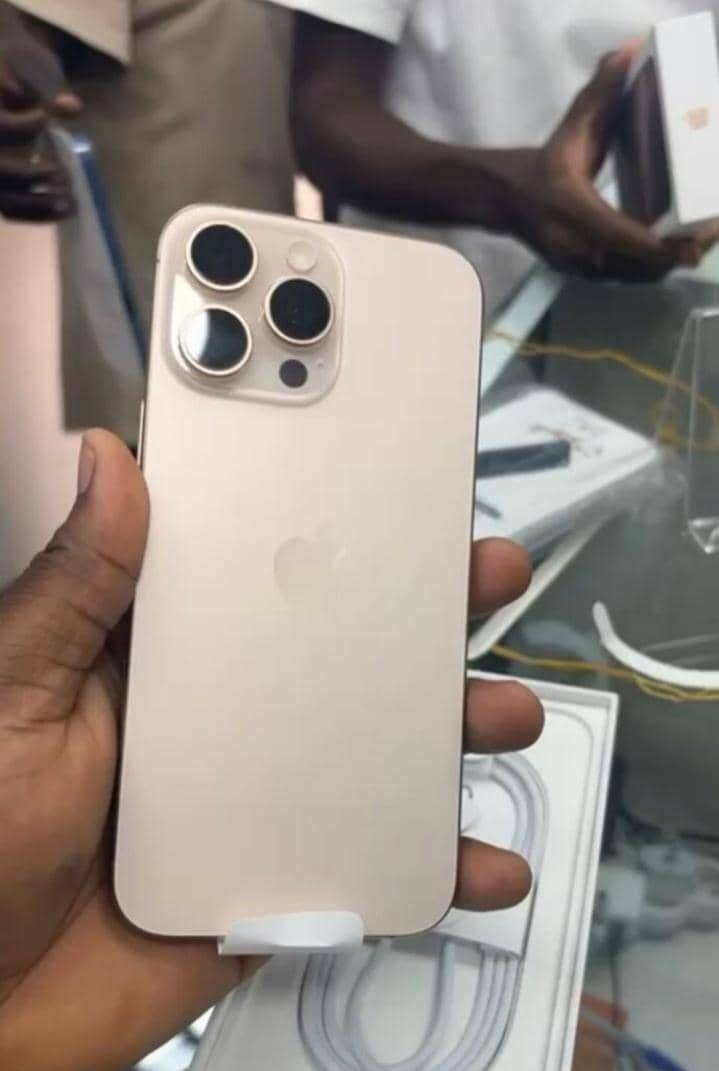 iPhone 16 pro max plus