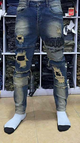 ripped jeans blue
