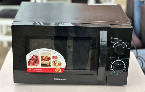 Micro-ondes compact puissant