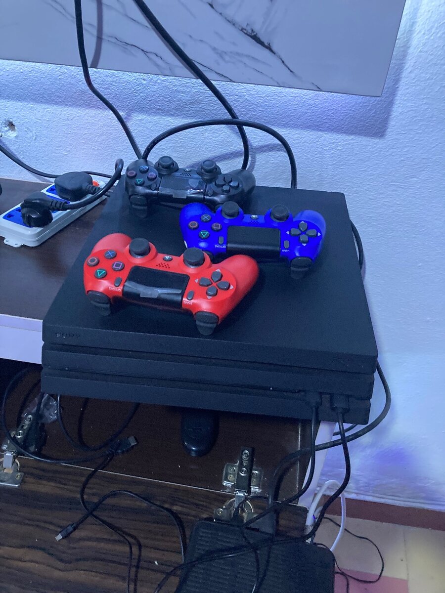 PS4 PRO - 1TB