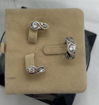 комплект шикарный