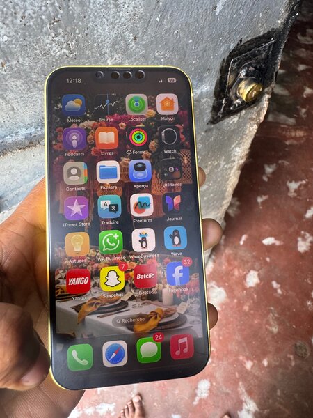 iPhone 14 Jaune 128GB