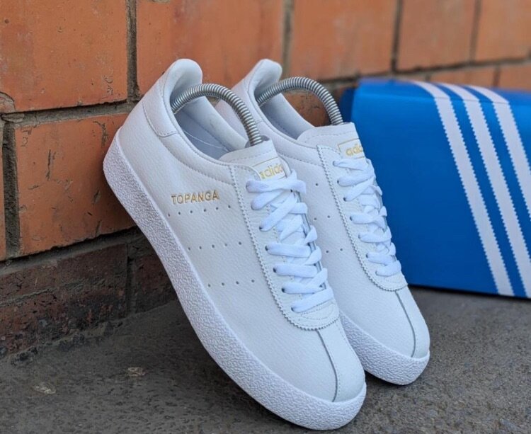 Adidas topanga