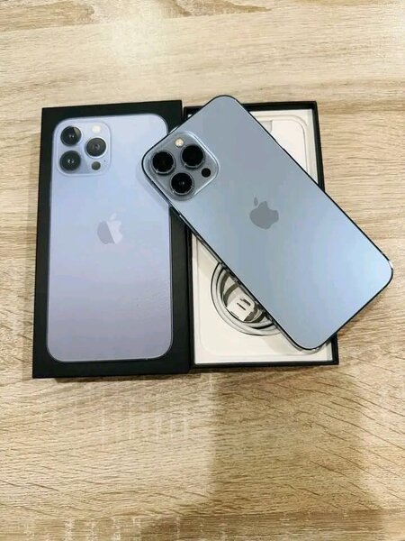 iPhone 13 Pro Avec Box