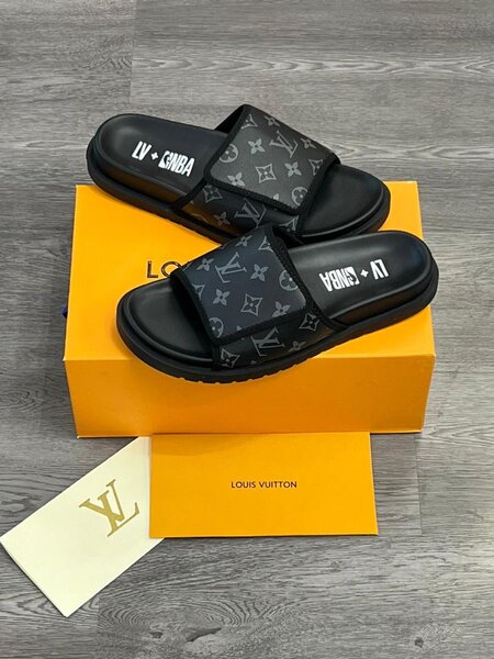 Tongs de luxe Louis Vuitton