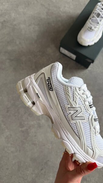 Baskets blanches confort légères