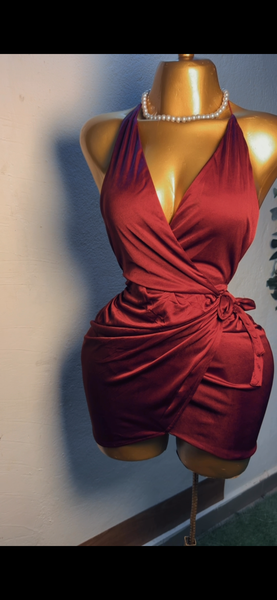 Robe Rouge Satinée Élegante