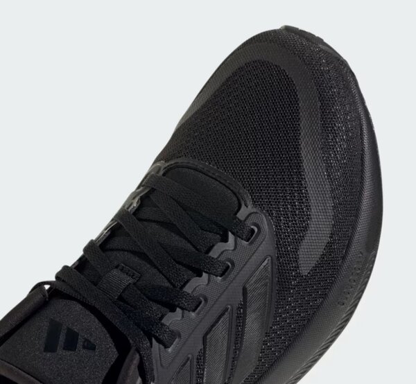 Кроссовки Adidas женские, размеры: 37/40,5