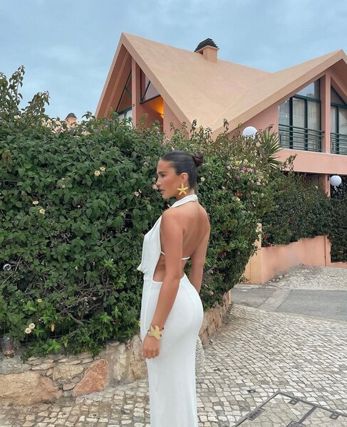 Robe longue blanche élégante