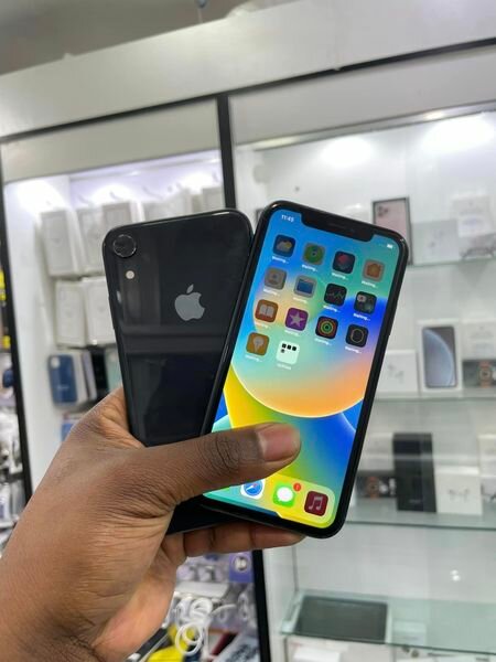 iPhone XR 