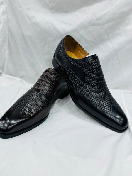 Chaussures habillées en cuir élégant