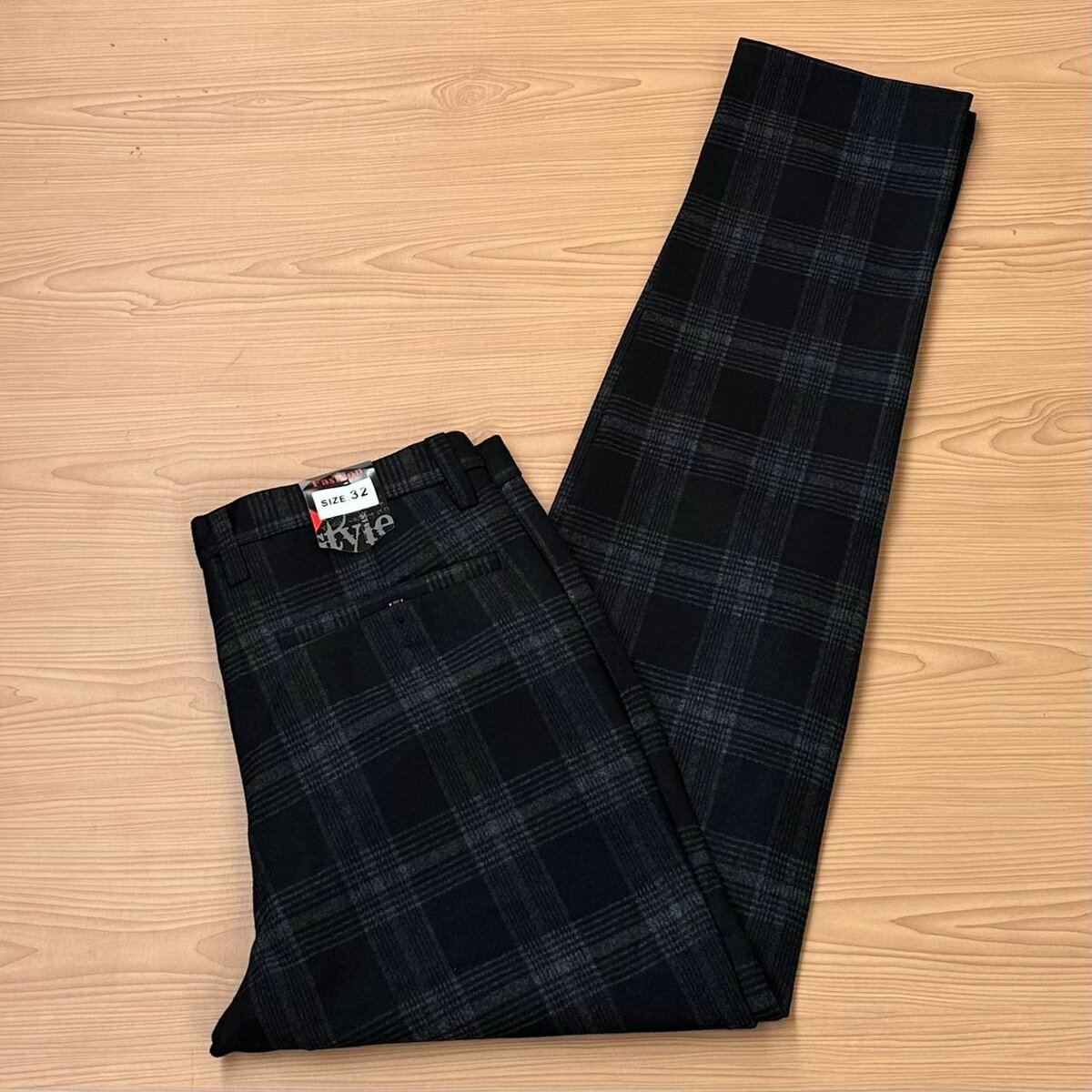 Thick material trousers