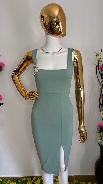 Robe moulante verte élégante