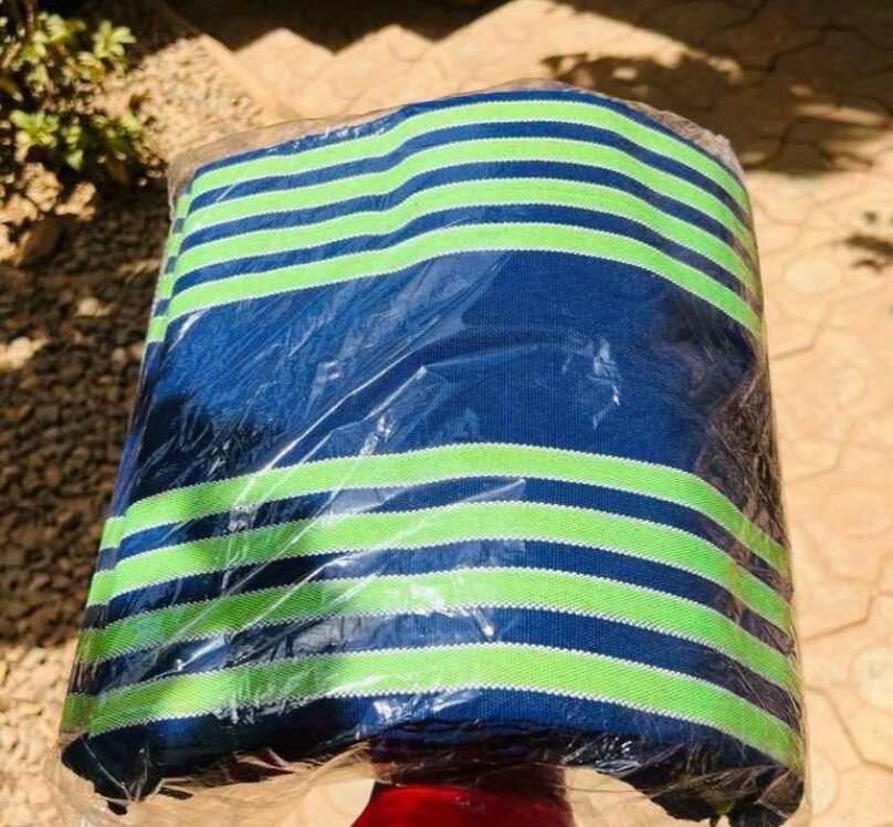 Tissu rayé coloré pour couture