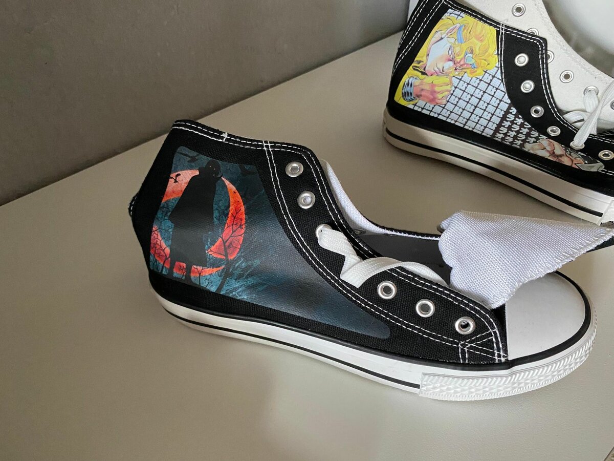 Itachi Uchiha converse