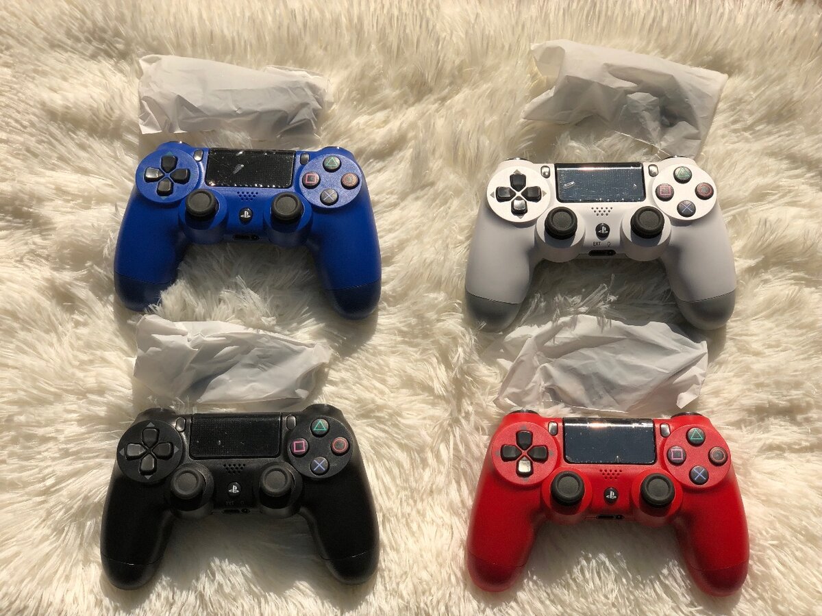 Manette ps4 neuve en promo