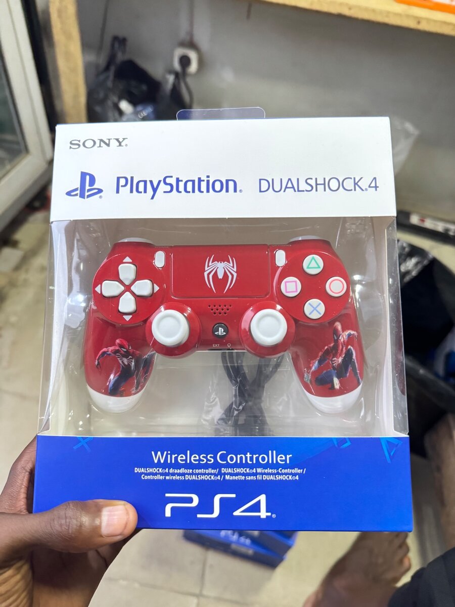 Manette ps4 Spiderman
