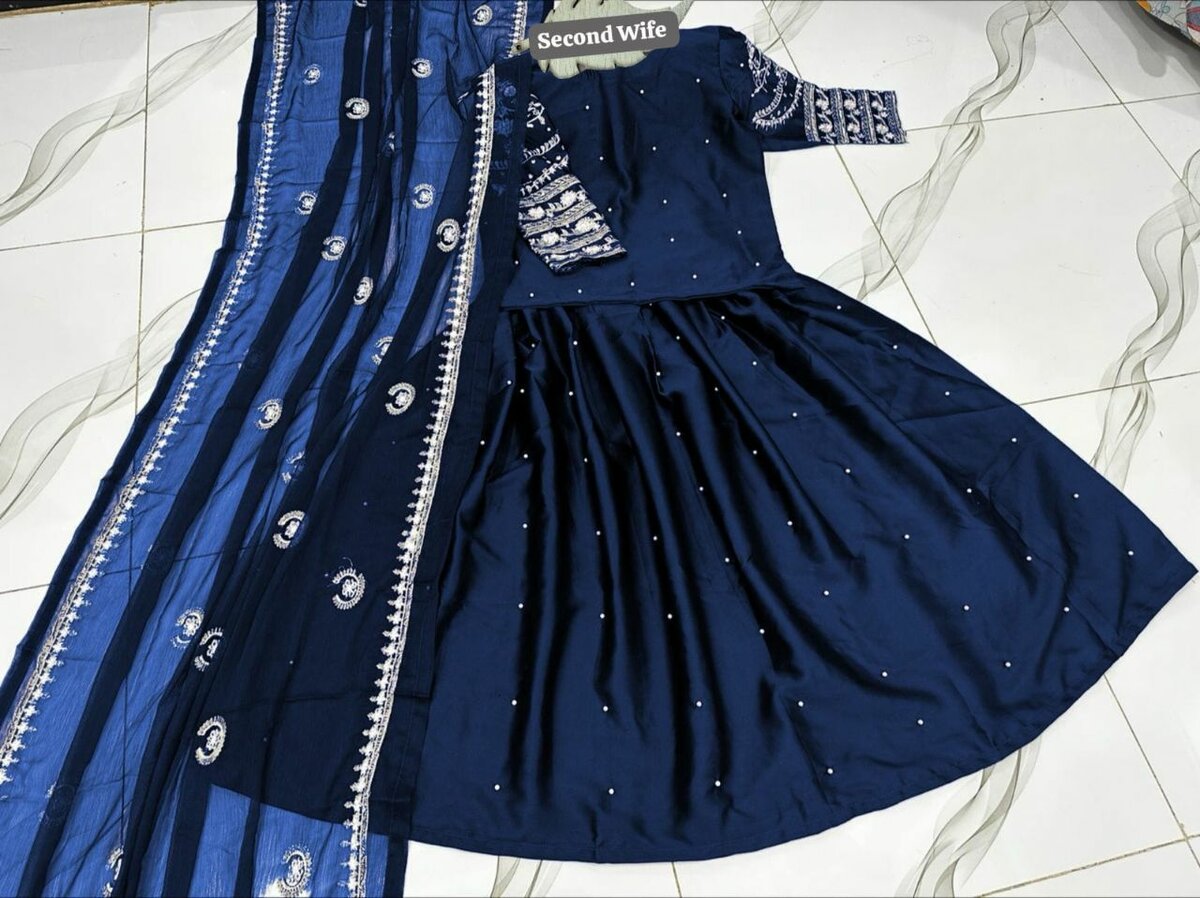 Shamoze silk 3pc ,10 colours available dc free