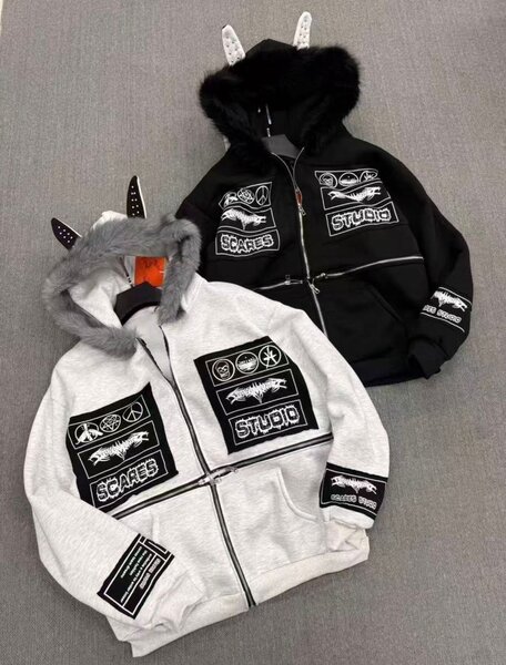 Sweat à capuche imprimé mode