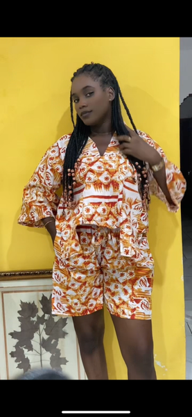 Ensemble féminin coloré ethnique