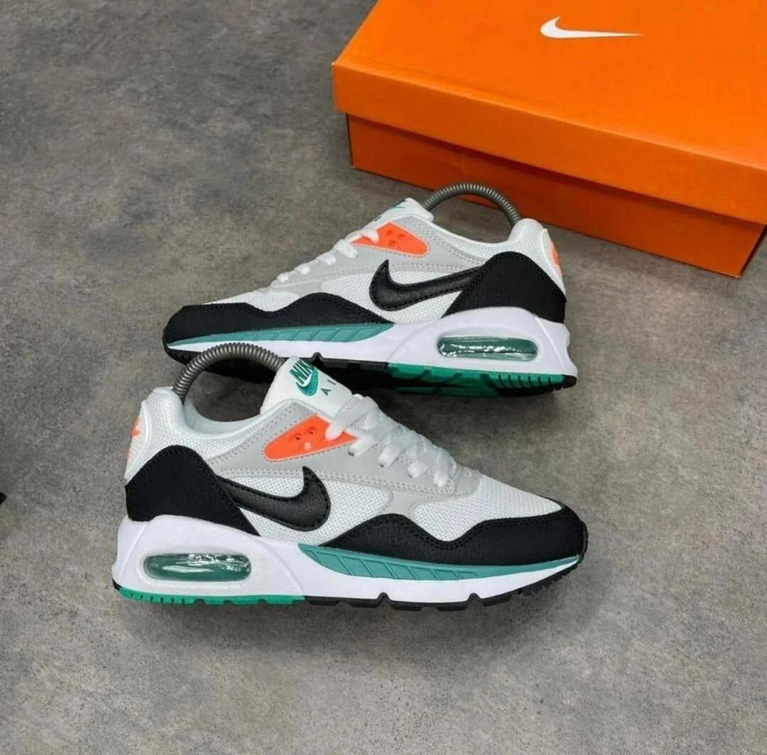 NIKE AIRMAX