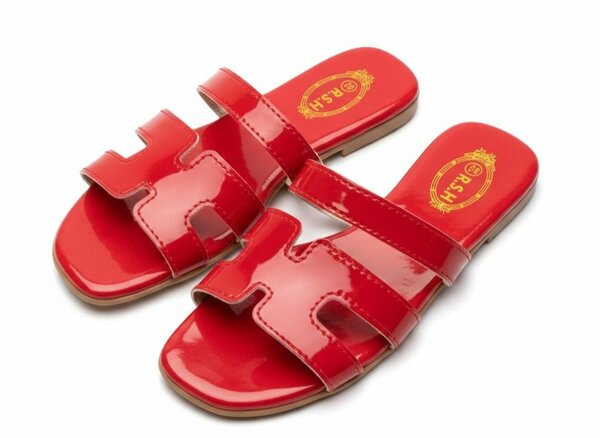 Sandales rouges vernies