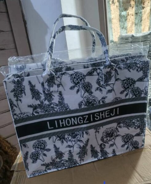 Sacs cabas élégants imprimés