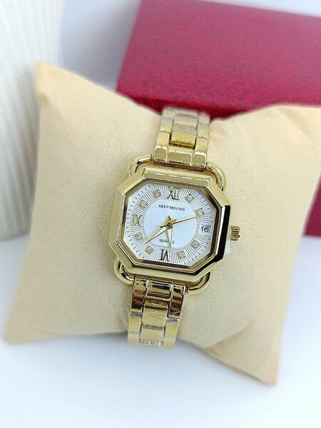 Montre Femme Élégante Dorée