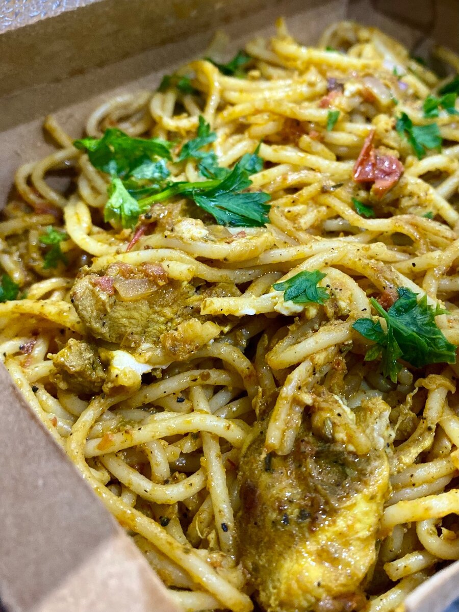 Spaghetti épicé au poulet