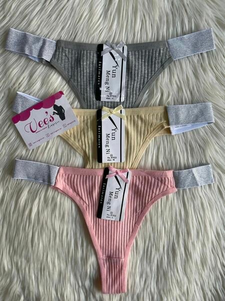 Strings et culottes pour femmes