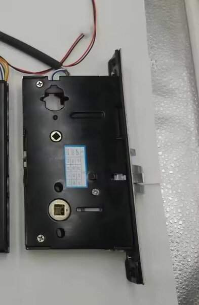 Serrure électronique intelligente