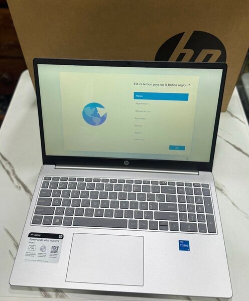 HP Laptop i5 15.6"