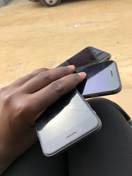 iPhone 8 casi neuf