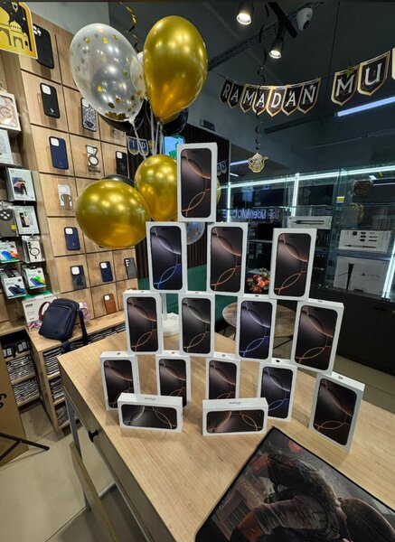 Мобильный телефон Айфон 16про мах