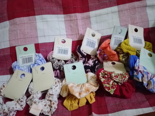 Lot de chouchous colorés