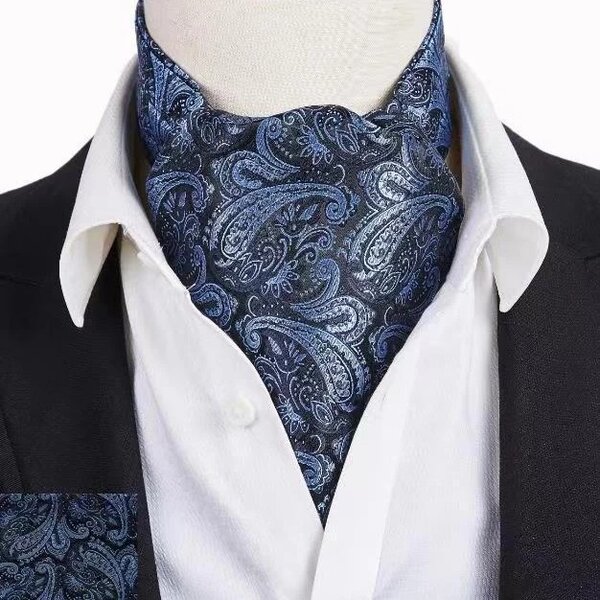 Men's tie with a beautiful print