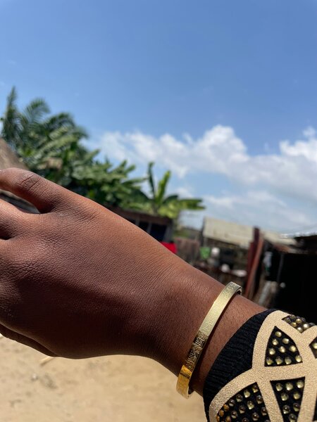 Bracelet en métal couleur or