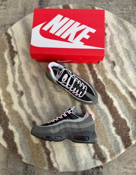 Nike Air Max 95 Sneakers